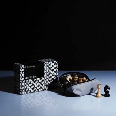 Piesele oficiale ale Studioului Mondial de Șah
